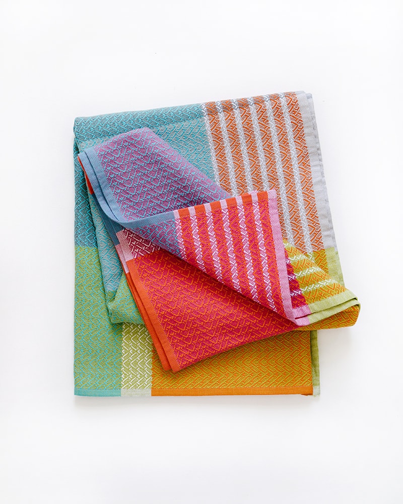 Mungo Folly Towel in Fiddler Crab