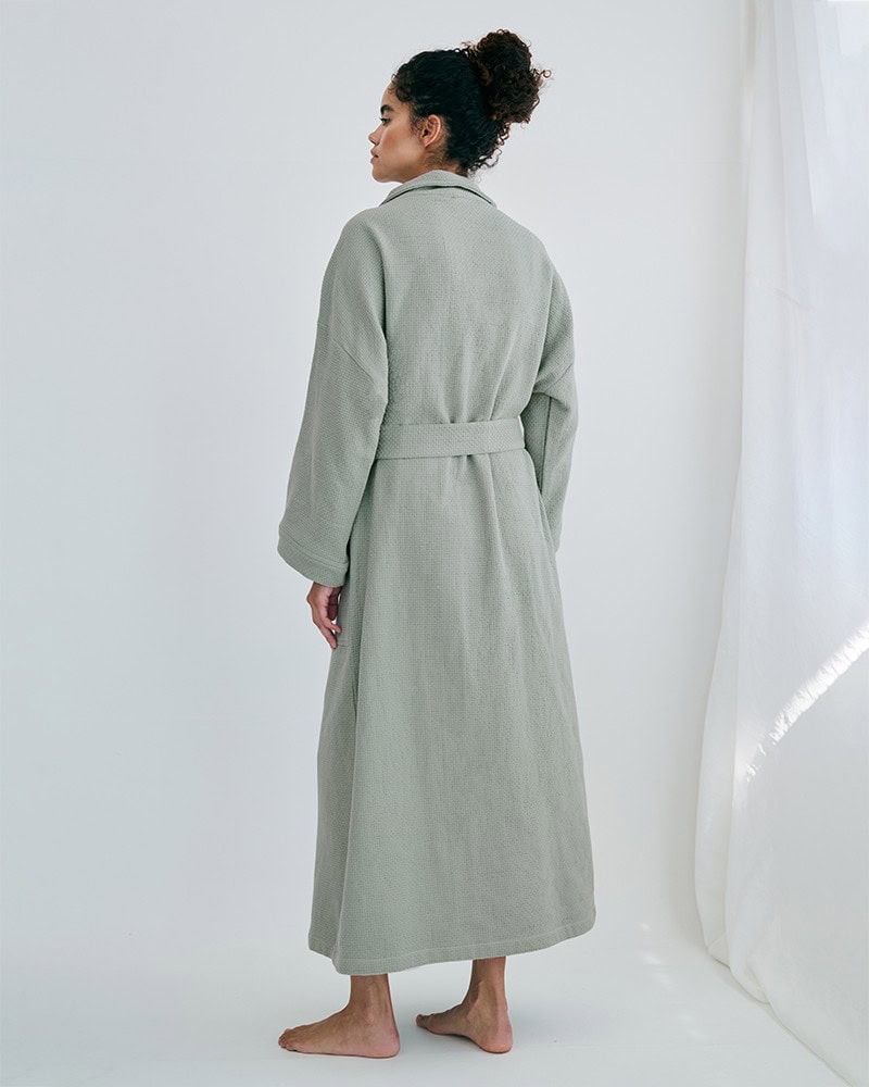 Back silhouette of Interlace Moss gown