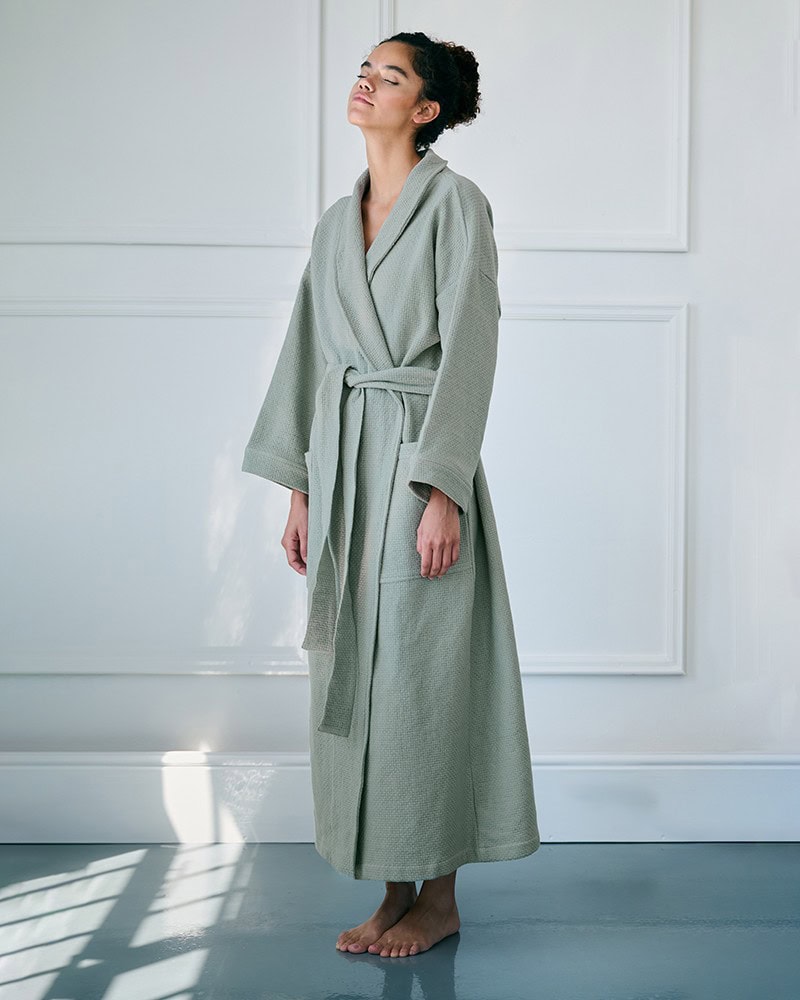 Full silhouette of Mungo Interlace Moss Gown